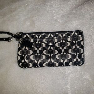 Coach Peyton Wristlet